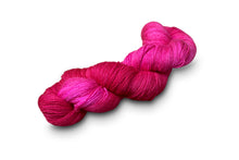 Load image into Gallery viewer, Manos del Uruguay Fino